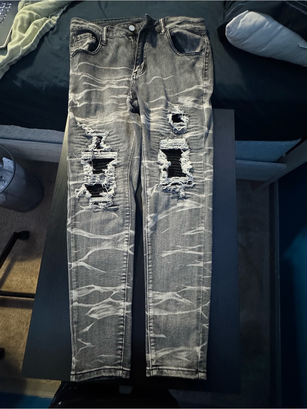 MANFINITY Men's Gray Distressed Skinny Jeans with Washed Detail